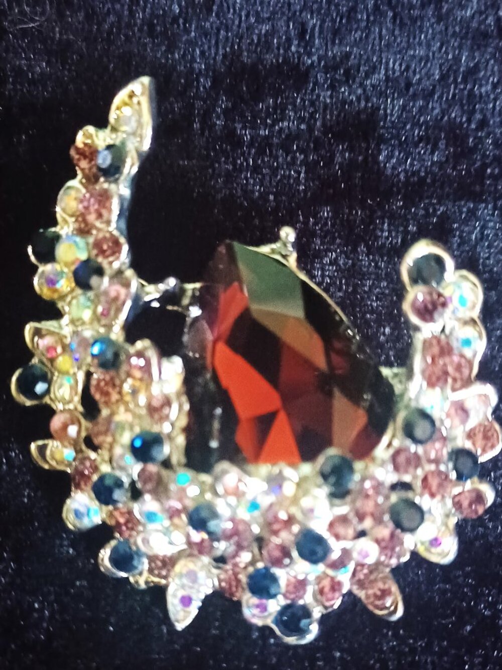 Lovely Plum Colored Rhinestone Brooch